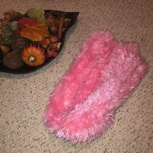 💗PINK FUZZY SCARF💗